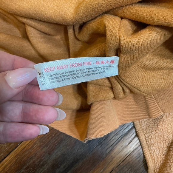 Free People Intimately Fleece Pullover Sweatshirt Split Trim Crew neck size M - Picture 6 of 7